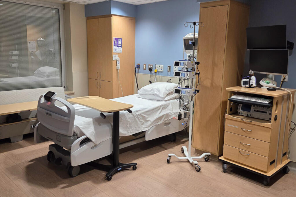 A birthing room at the Carrol Family Birthplace