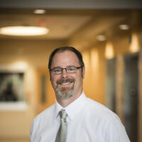 Dr Christopher Grove
