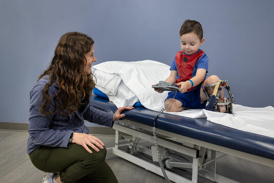 Patient doing rehab on her knee